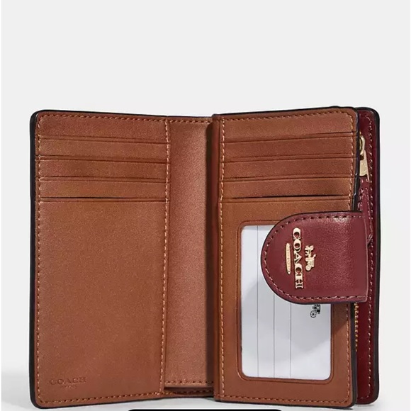 Medium Corner Zip Wallet In Signature Canvas With Wildflower Print - Picture 5 of 14